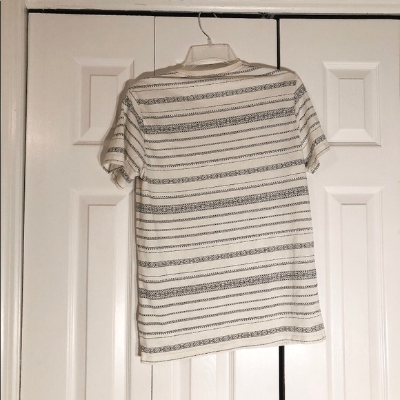 Old Navy White and Black Patterned Shirt - Picture 2 of 2